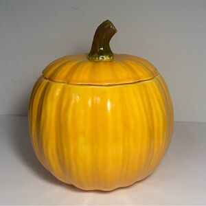 Cookie jar/candy jar, Pumpkin Ceramic container with lid